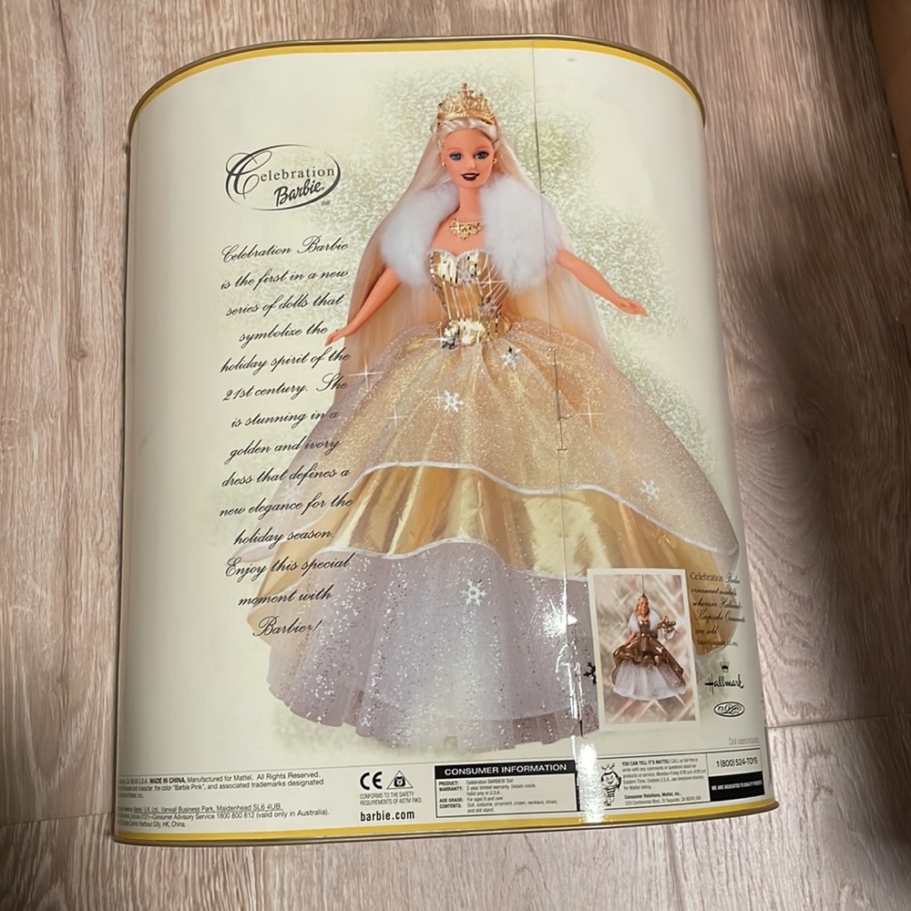 Collectible 2000 Holiday Barbie - Picture 2 of 2